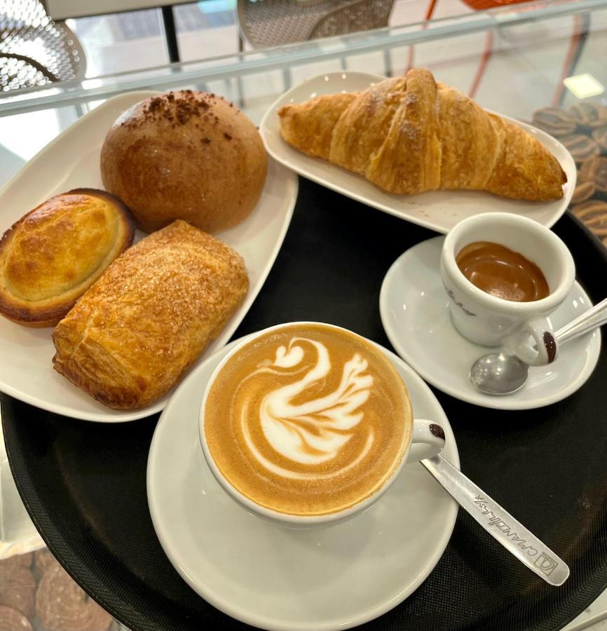 Dimora Giusti Bed and Breakfast Lecce Buitenkant foto