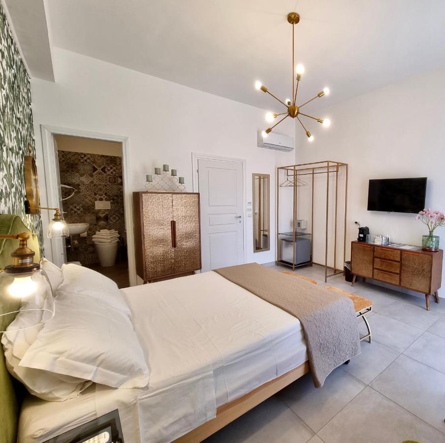 Dimora Giusti Bed and Breakfast Lecce Buitenkant foto