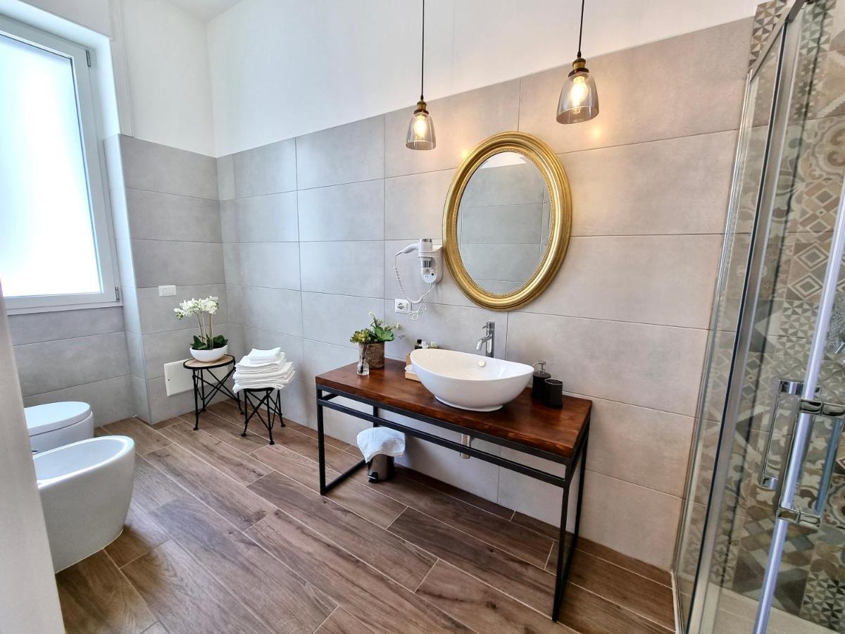 Dimora Giusti Bed and Breakfast Lecce Buitenkant foto