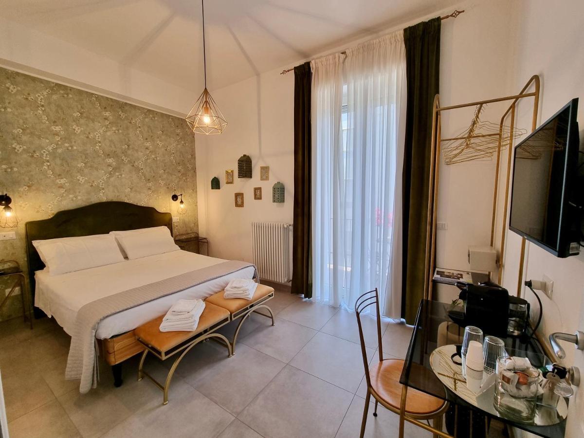 Dimora Giusti Bed and Breakfast Lecce Buitenkant foto