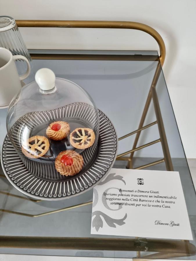 Dimora Giusti Bed and Breakfast Lecce Buitenkant foto