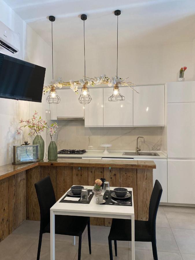Dimora Giusti Bed and Breakfast Lecce Buitenkant foto